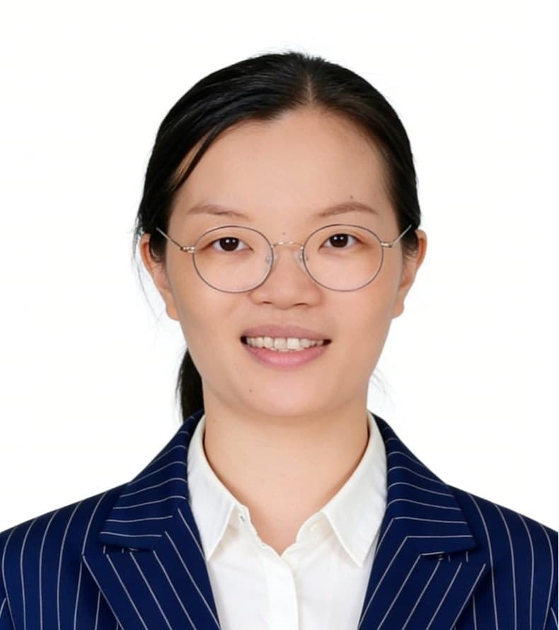 Lydia Zhou